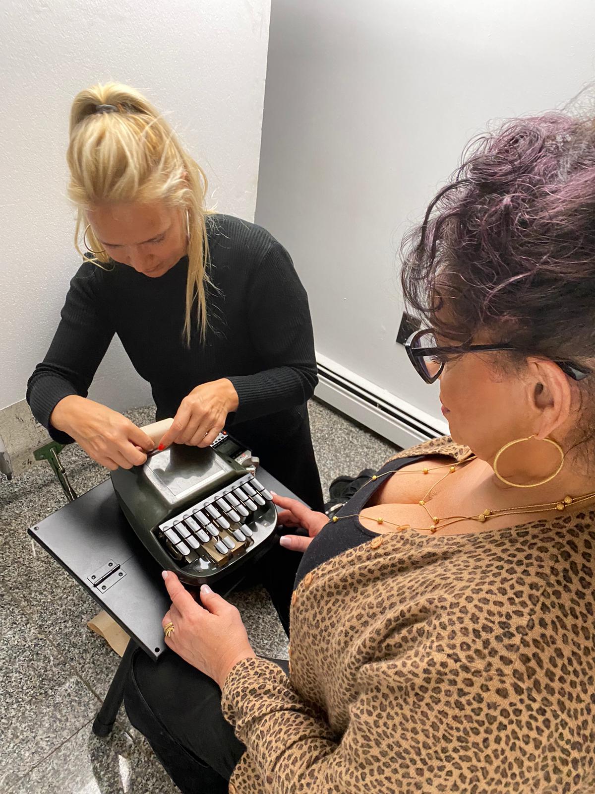 Official"Queen Of Manhattan" Stenography Machine Signed