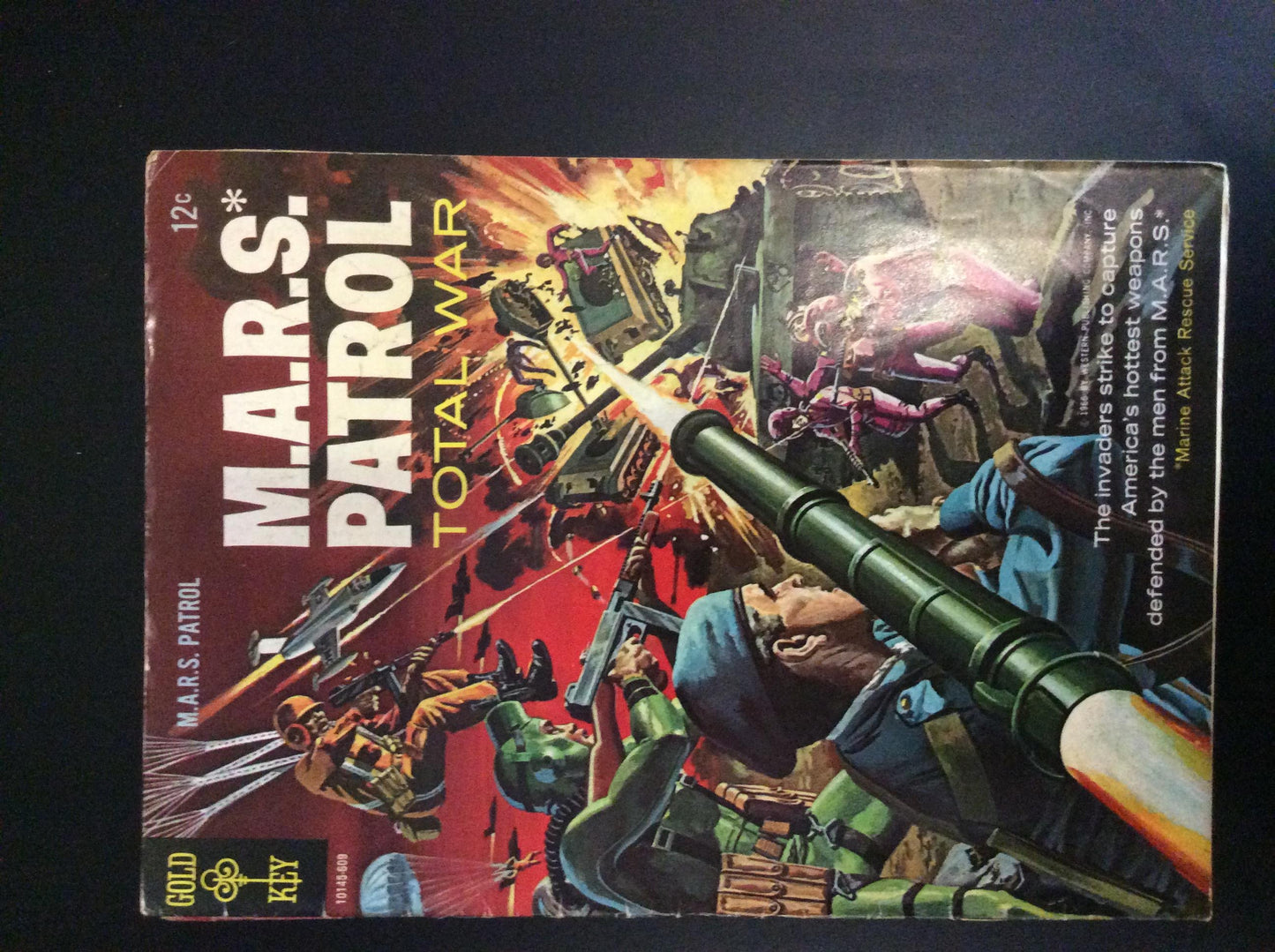 COMICS