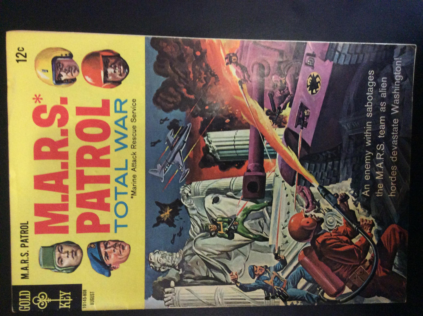 COMICS